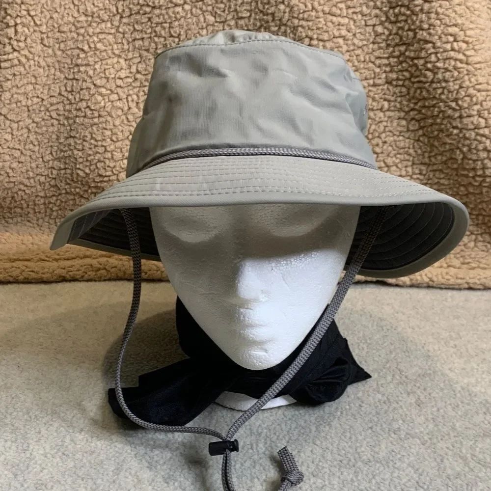 Solar escape, Gray Bucket Hat